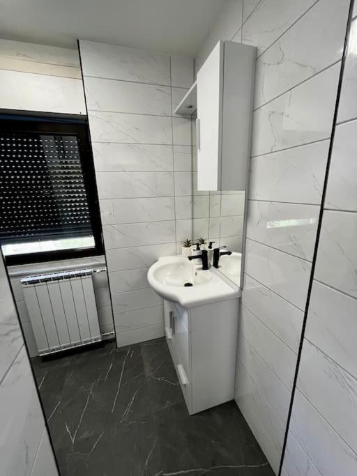 Charming Flat Apartment Maribor Bagian luar foto